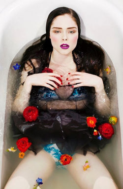 Sofia Sanchez & Mauro Mongiello - Coco in the bathtub 6